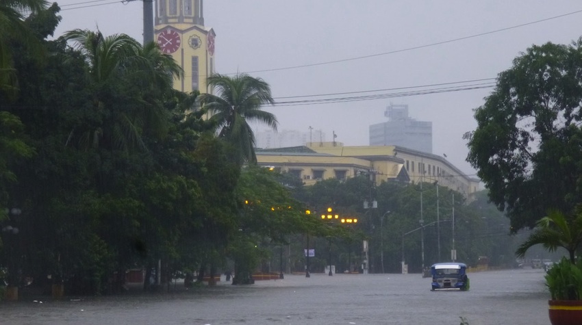 Flooded Manila street